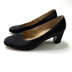 Newton Elkin Lord And Taylor Black Heels Pumps Size 6 B Vintage Fabric Solid